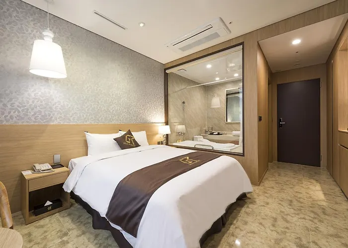 Goldriver Hotel